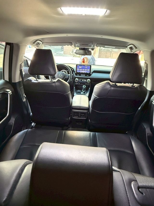 TOYOTA豐田 RAV4  第10張相片