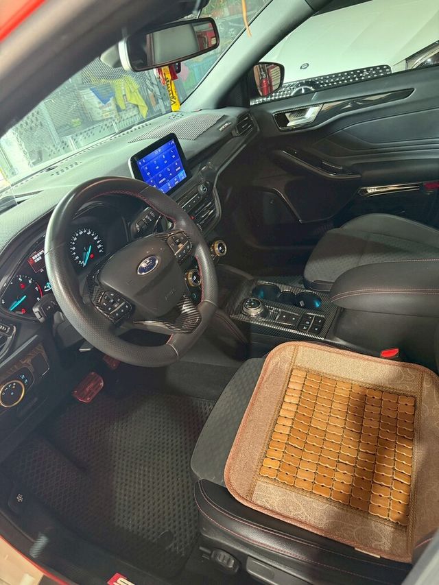 FORD福特 FOCUS  第13張相片