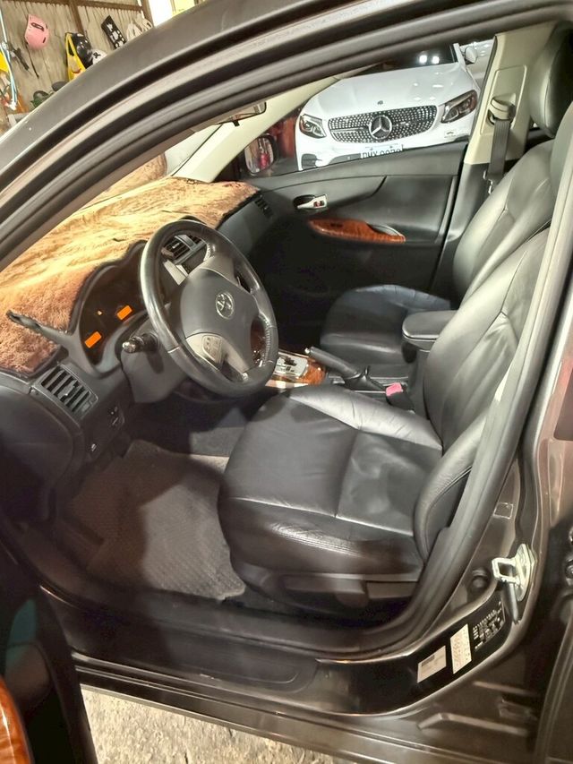 TOYOTA豐田 ALTIS  第6張相片