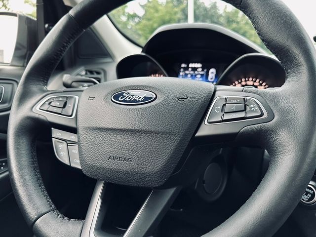 FORD福特 KUGA  第12張相片