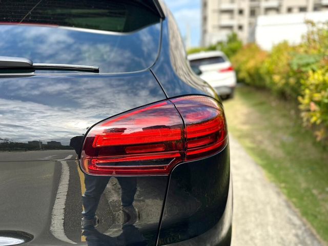 PORSCHE保時捷 CAYENNE  第6張相片