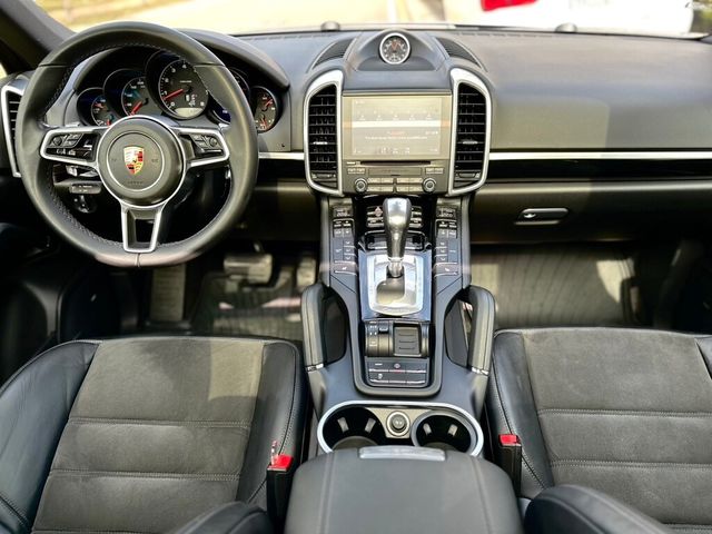 PORSCHE保時捷 CAYENNE  第9張相片