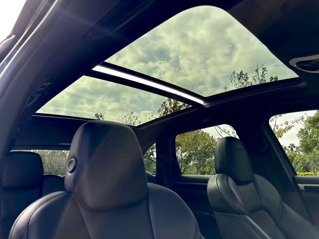 PORSCHE保時捷 CAYENNE  第20張相片