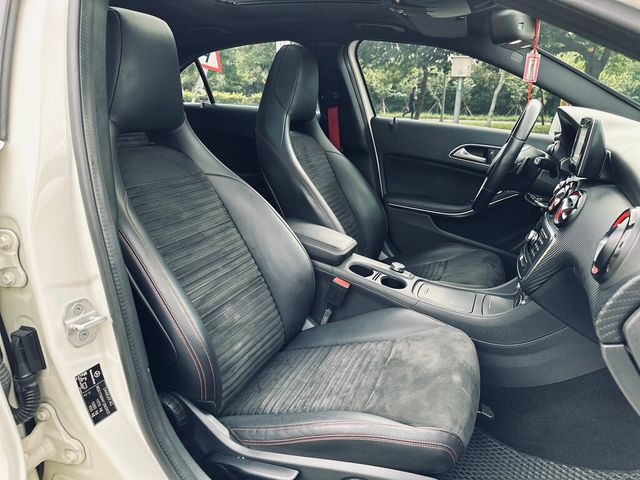 M-BENZ賓士 A250  第15張相片