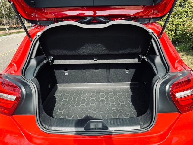 M-BENZ賓士 A250  第7張相片