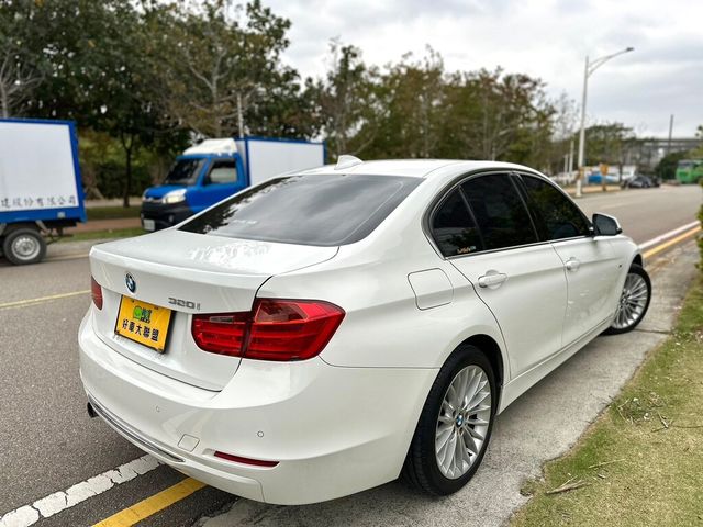 BMW寶馬 320I  第4張相片