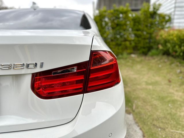 BMW寶馬 320I  第6張相片