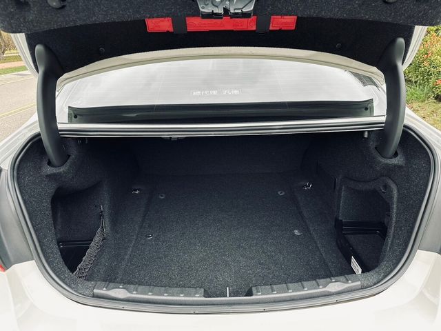 BMW寶馬 320I  第7張相片