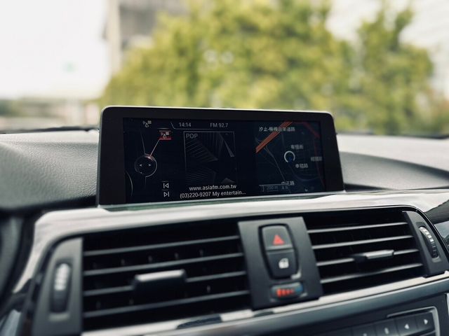 BMW寶馬 320I  第14張相片