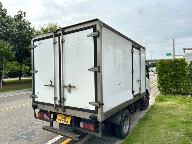 HINO日野 300  第4張相片