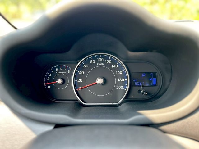 HYUNDAI現代 I10  第11張相片