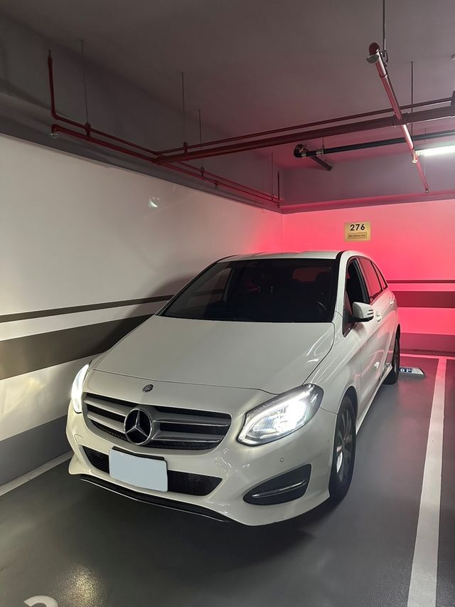 M-BENZ賓士 B180  第6張相片