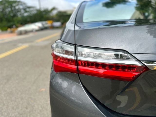 TOYOTA豐田 ALTIS  第6張相片