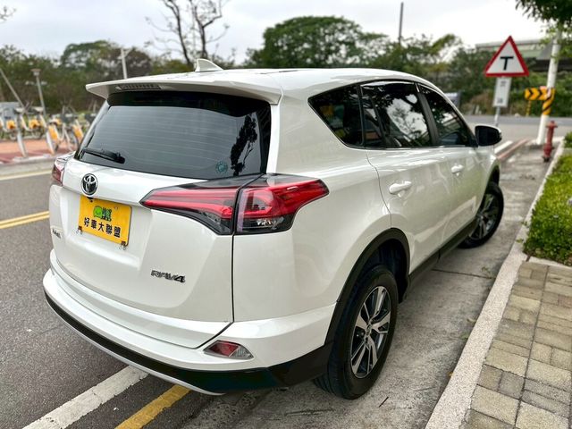 TOYOTA豐田 RAV4  第4張相片