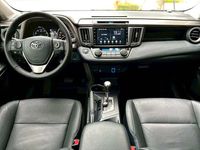TOYOTA豐田 RAV4  第8張相片