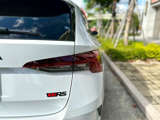 SKODA司科達 OCTAVIA COMBI  第5張相片