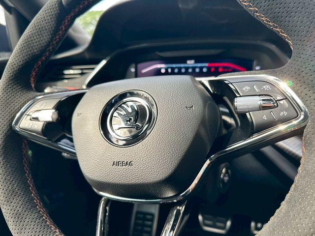 SKODA司科達 OCTAVIA COMBI  第12張相片