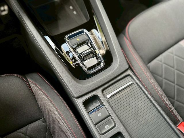 SKODA司科達 OCTAVIA COMBI  第15張相片