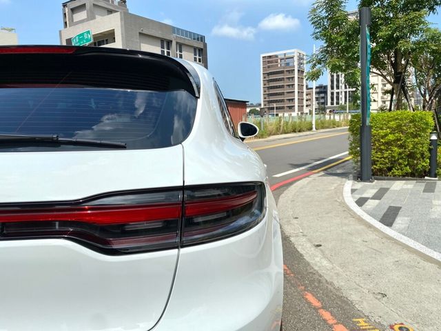 PORSCHE保時捷 MACAN S  第7張相片