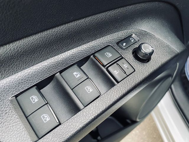 TOYOTA豐田 SIENTA  第8張相片