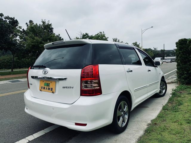 TOYOTA豐田 WISH  第3張相片