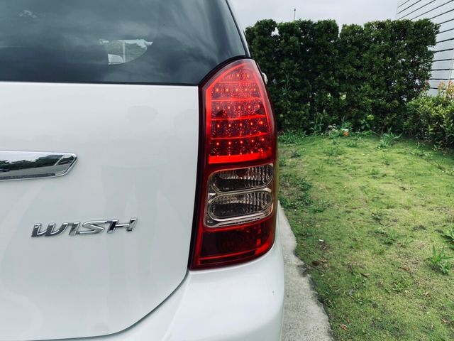 TOYOTA豐田 WISH  第5張相片