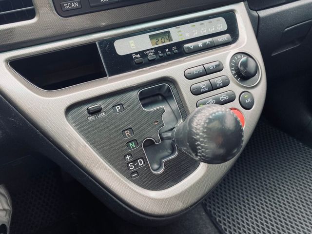 TOYOTA豐田 WISH  第11張相片