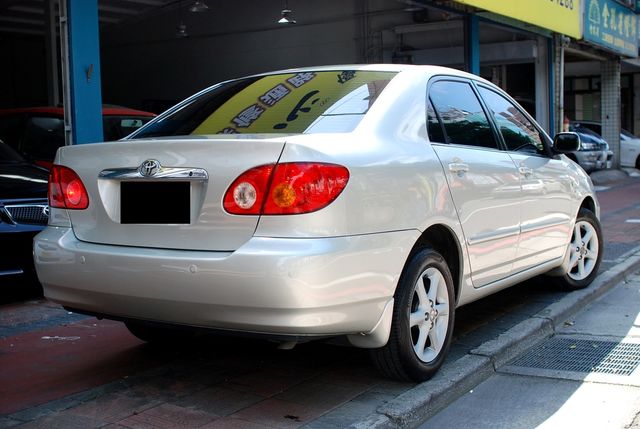 TOYOTA豐田 ALTIS  第2張相片