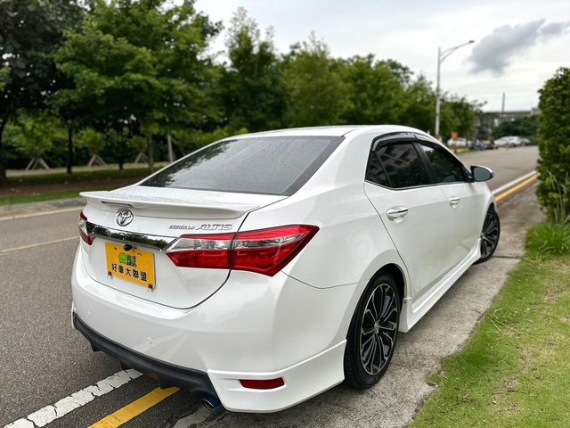 TOYOTA豐田 ALTIS  第4張相片