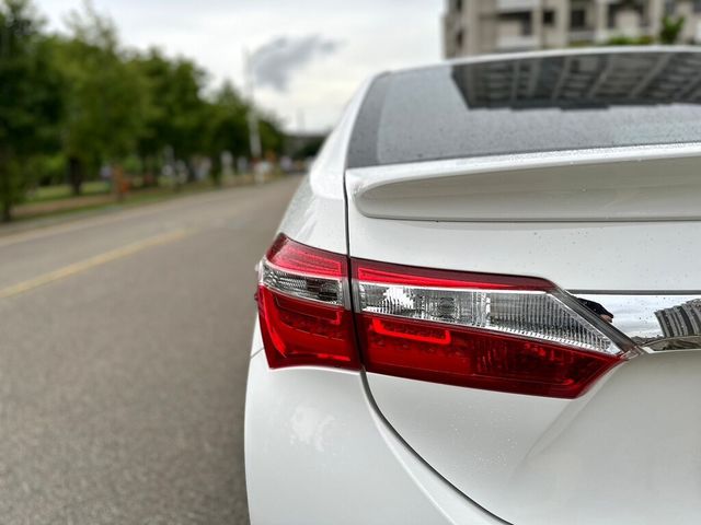 TOYOTA豐田 ALTIS  第6張相片