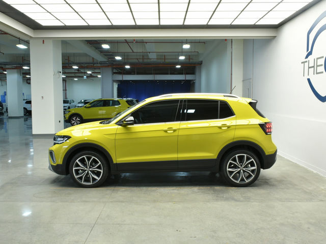 Volkswagen T-CROSS 230 STYLE  第2張相片