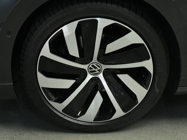 Volkswagen Arteon Fastback 330 TSI R-Line  第13張相片