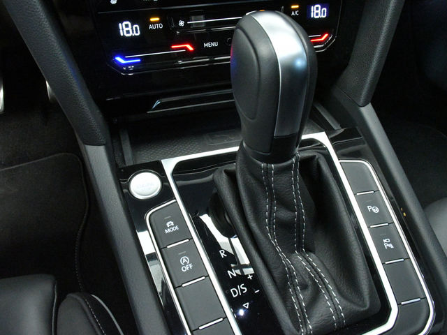 Volkswagen Arteon Fastback 330 TSI R-Line  第16張相片