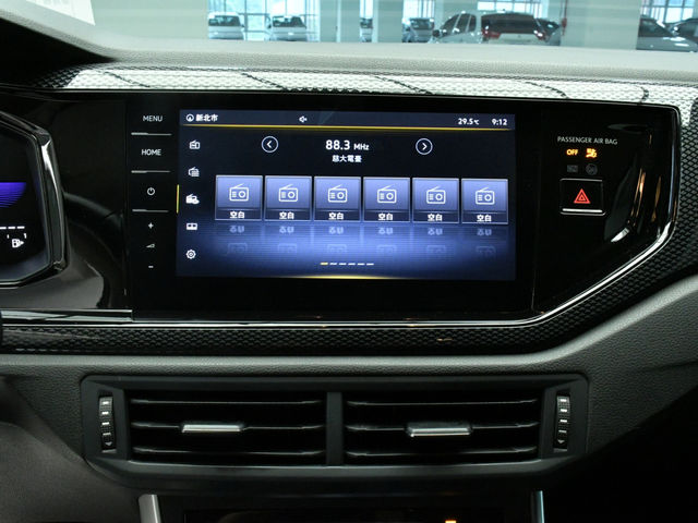 Volkswagen Polo 230 TSI Tech  第14張相片