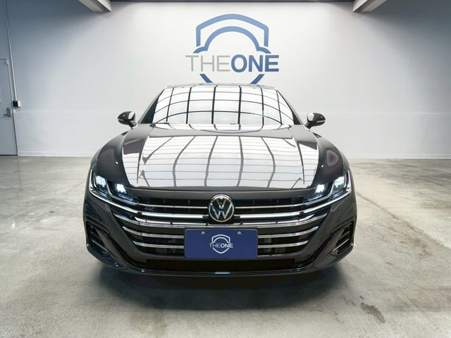 Volkswagen Arteon Fastback 330 TSI R-Line  第2張相片