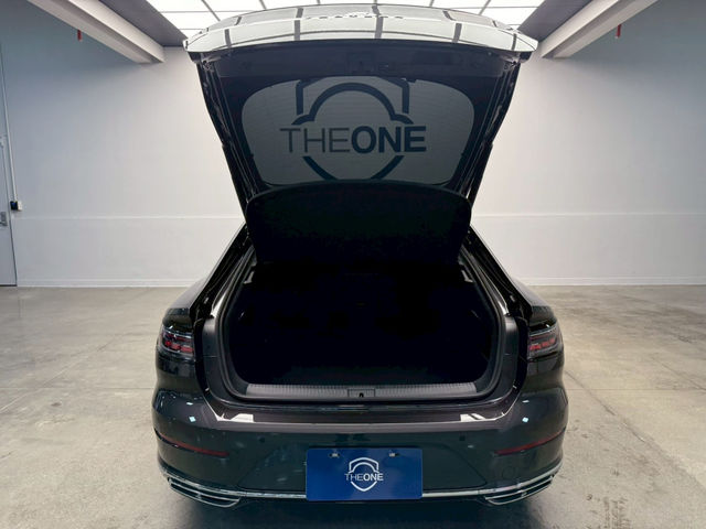Volkswagen Arteon Fastback 330 TSI R-Line  第7張相片
