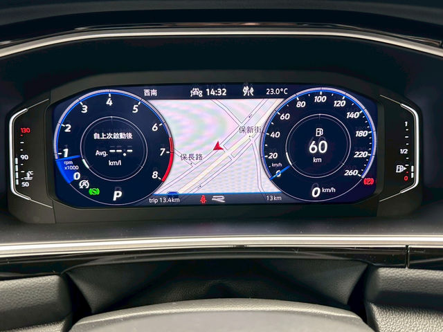 Volkswagen T-Roc 330 TSI R-Line Per  第6張相片