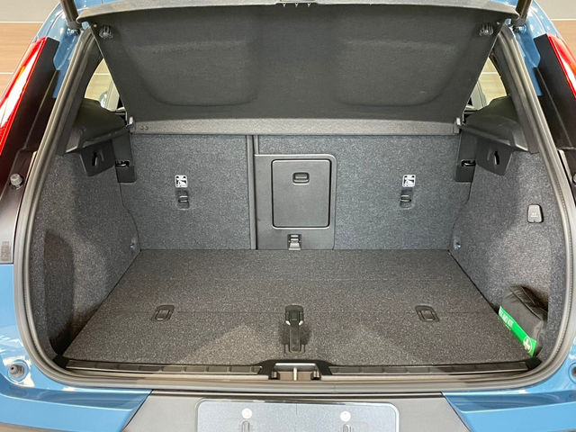 VOLVO XC40 Plus T2  第22張相片