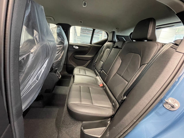 VOLVO XC40 Plus T2  第18張相片