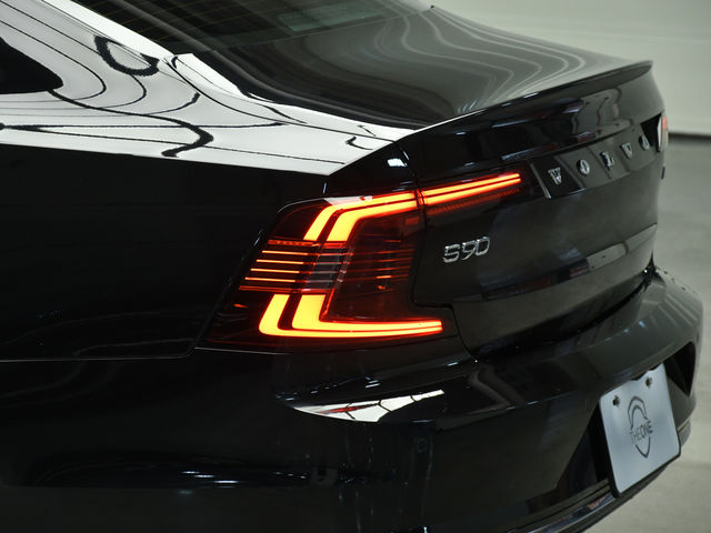 VOLVO S90 B4 Momentum  第18張相片