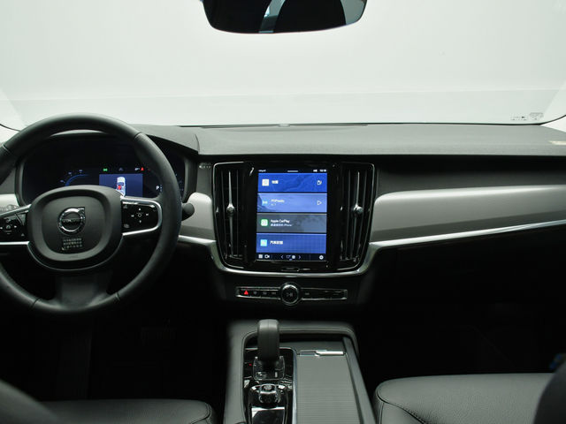 VOLVO S90 B4 Momentum  第10張相片