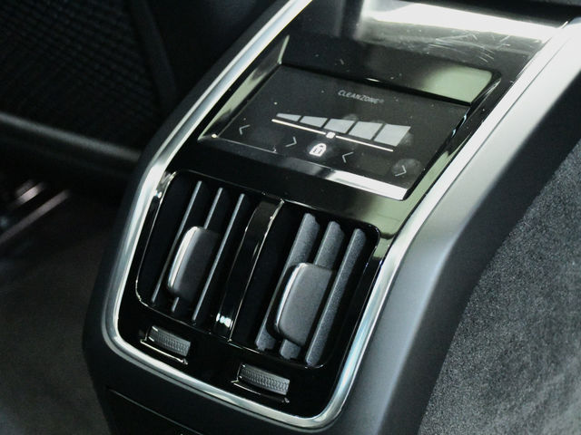 VOLVO S90 B4 Momentum  第14張相片