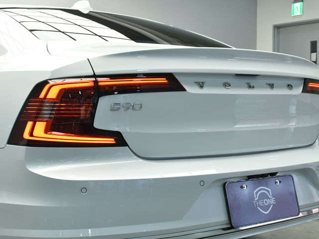 VOLVO S90 B4 Momentum  第24張相片