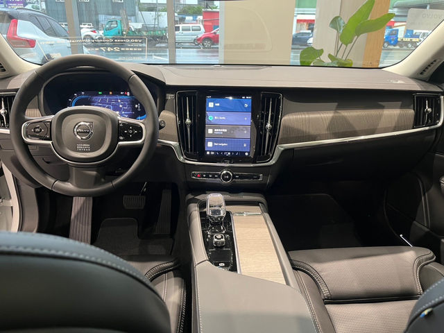 VOLVO V90CC B5 Ultimate  第9張相片