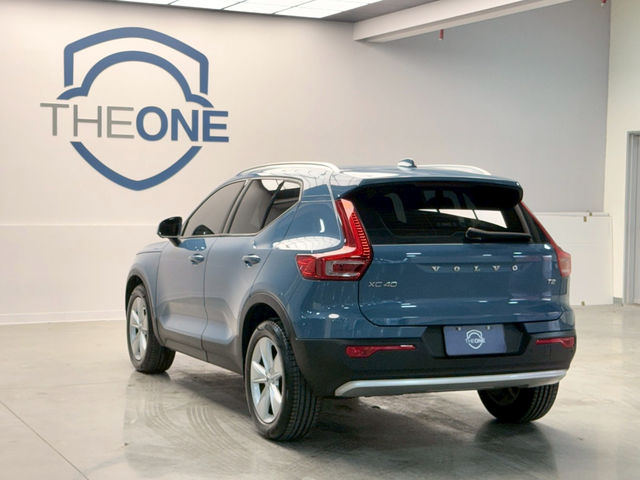 VOLVO XC40 Plus T2  第7張相片