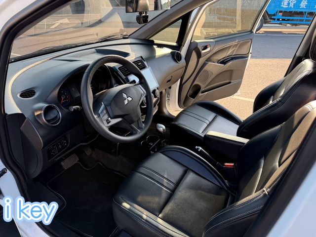 MITSUBISHI三菱 COLT PLUS  第4張相片