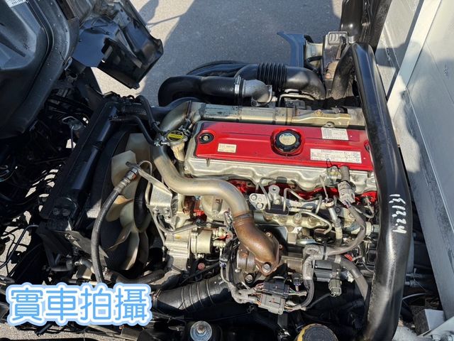 HINO日野 300  第8張相片