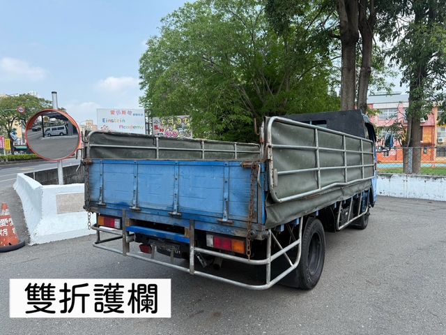 MITSUBISHI三菱 CANTER  第3張相片