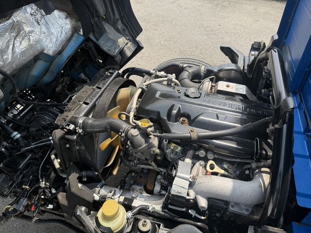 MITSUBISHI三菱 CANTER  第7張相片