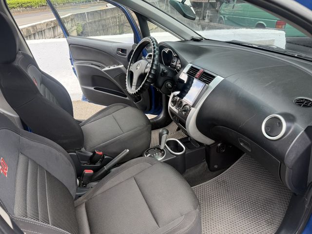 MITSUBISHI三菱 COLT PLUS  第8張相片